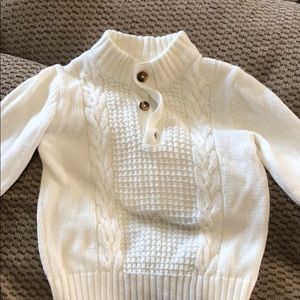 Very nice off-white color sweater